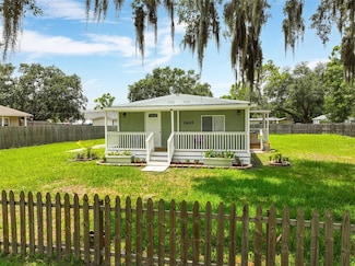 1614 Shepherd Ln, Intercession City, FL 33848