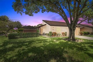 3625 Glen Oaks Manor Dr, Sarasota, FL 34232