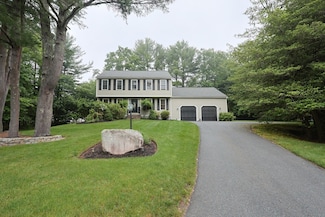 199 Hacketts Pond Dr, Hanover, MA 02339