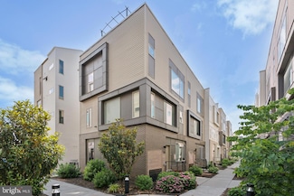 2128 Kensington Walk, Philadelphia, PA 19125