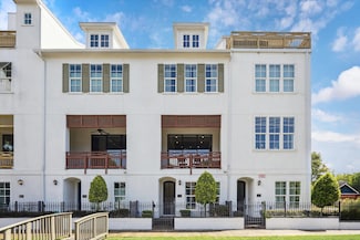 2706 Harvard St, Houston, TX 77008