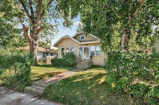 834 Iroquois Ave, Saint Paul, MN 55119