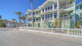 314 Bay Dr S Unit 5, Bradenton Beach, FL 34217