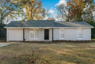 6137 Stoneway Dr, Columbus, GA 31909