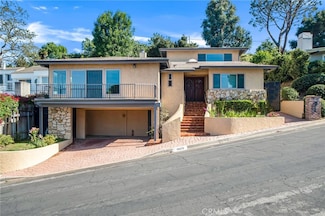 15470 Longbow Dr, Sherman Oaks, CA 91403
