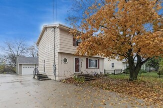 4217 SE 4th Ct, Des Moines, IA 50315