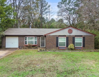 153 Pinewood Dr, Millbrook, AL 36054