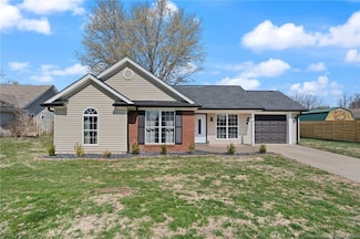1304 High Meadow Rd, Jeffersonville, IN 47130