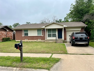 2005 Shawnee St, Denton, TX 76209
