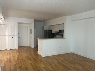 5085 NW 7th St Unit 507, Miami, FL 33126