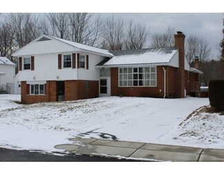 82 Common St, Barre, MA 01005