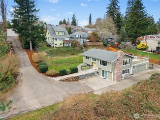 17302 Ashworth Ave N, Shoreline, WA 98133