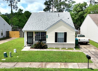 10569 Sharp Blvd, Gulfport, MS 39503