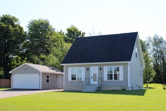 4 Jordan Ln, Swanton, VT 05488