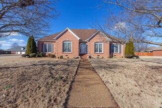 11 Epperson Dr, Jackson, TN 38305