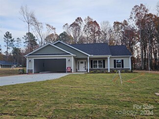 1886 Hollybrook Ln, Lancaster, SC 29720