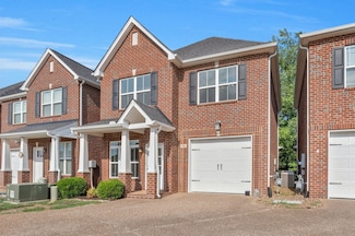 702 Indian Ridge Cir, White House, TN 37188