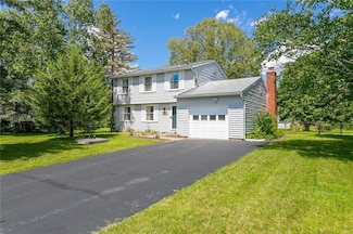 256 Blackwell Ln, Henrietta, NY 14467