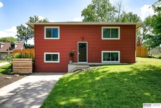 9601 Chester St, Lincoln, NE 68526