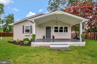 310 Claiborne Rd, Pasadena, MD 21122