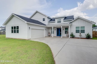 1411 2nd St, Gulfport, MS 39501