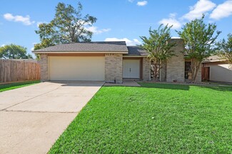 5007 Gretna Green Dr, Houston, TX 77084