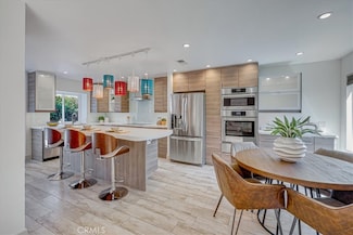 48 Cedarlake Unit 37, Irvine, CA 92614