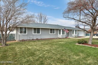 1206 S 43rd Ave, Yakima, WA 98908