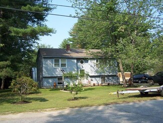 19 Wing St, Lisbon Falls, ME 04252