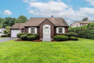 408 Varnum Ave, Lowell, MA 01854