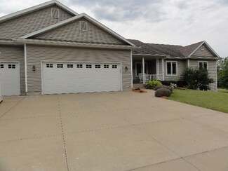 619 Logan Cir, Marshall, WI 53559