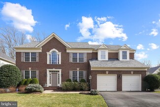 5389 Abernathy Ct, Fairfax, VA 22032