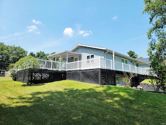 51585 E County Line Rd, Middlebury, IN 46540