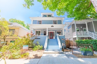 2220 Capitol Ave, Sacramento, CA 95816