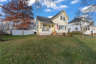 55 Orchard St, Webster, NY 14580