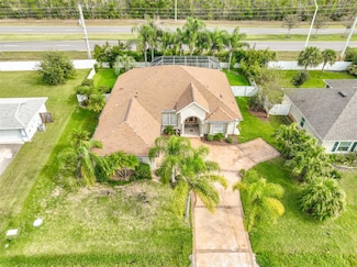 18 E Diamond Dr, Palm Coast, FL 32164