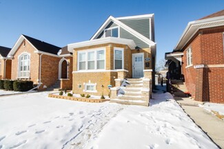 8452 S Dante Ave, Chicago, IL 60619