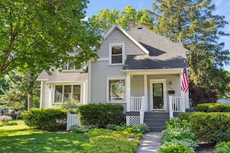 332 E Ottawa St, Sycamore, IL 60178