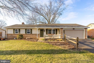 852 Fairview Ave, Ephrata, PA 17522