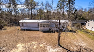 1158 Dollard Rd, Summerton, SC 29148