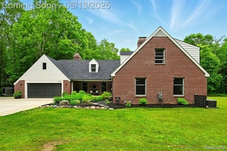 6535 Cedar Lake Rd, Pinckney, MI 48169