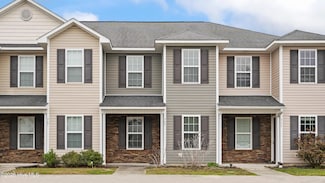 309 Glen Cannon Dr, Jacksonville, NC 28546