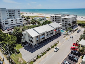 15 Glendale St Unit B6, Clearwater Beach, FL 33767