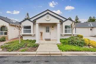 664 Village Dr Unit 1A, Galt, CA 95632