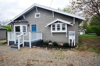 251 S Sprague St, Coldwater, MI 49036