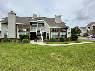 4044 Laurel Green Cir, Virginia Beach, VA 23456