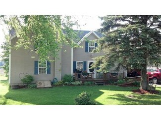 3742 Hermitage Rd, Warsaw, NY 14569