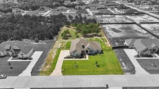 51 Ellis Oak Ct, Waxahachie, TX 75167