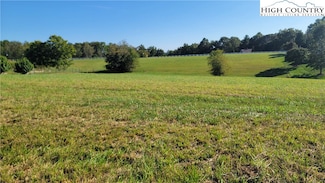 507 Squire Ct, North Wilkesboro, NC 28659