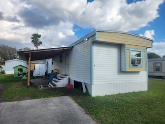 5 Tower Manor Dr, Auburndale, FL 33823